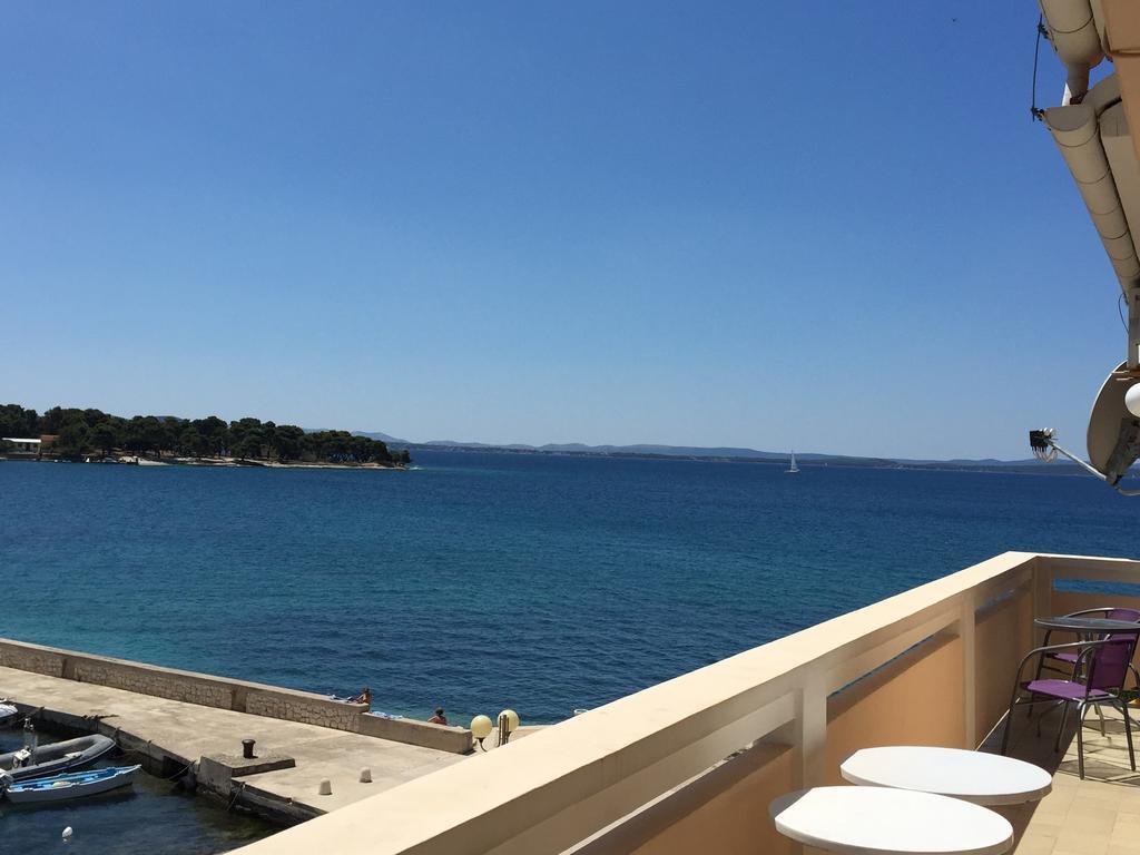 Guest House Punta Grzan Петркане Екстериор снимка