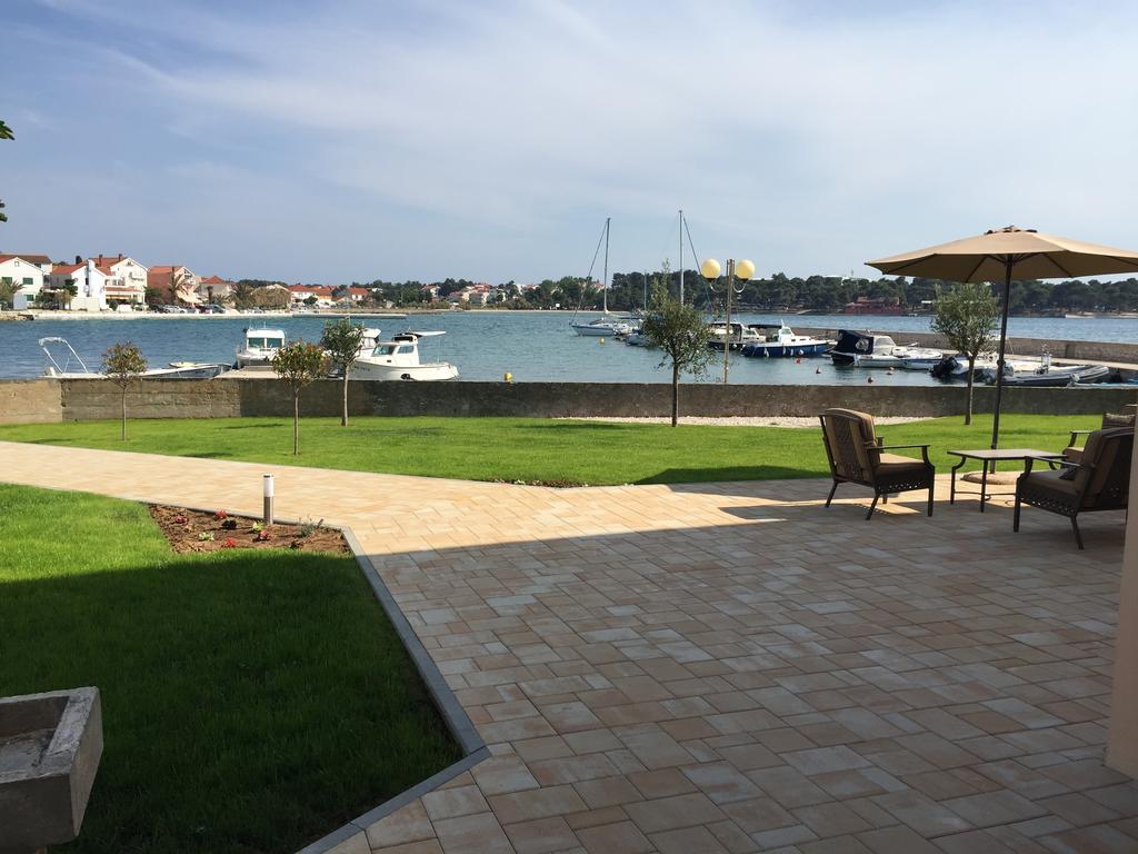 Guest House Punta Grzan Петркане Екстериор снимка